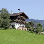 Apartment-chalet Moedlinghof *
