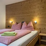 Feriegård Apartment-chalet Moedlinghof Hopfgarten im Brixental