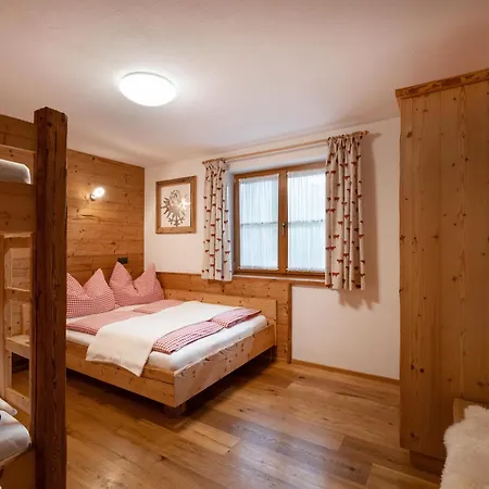 Apartment-chalet Moedlinghof ホップフガルテン・イム・ブリクセンタール
